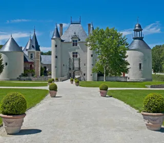 Entrée du Château de Chamerolles