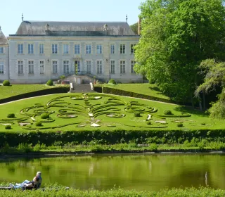 Vue d'ensemble du parc floral de la Source à Orléans